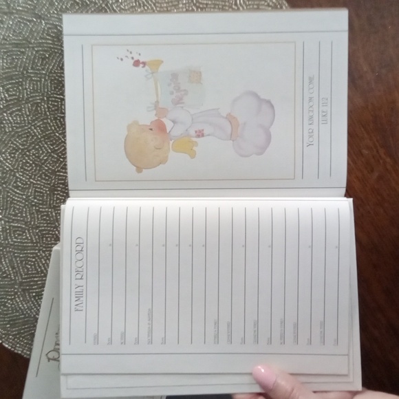 Vintage Precious Moments Bible - Picture 6 of 8